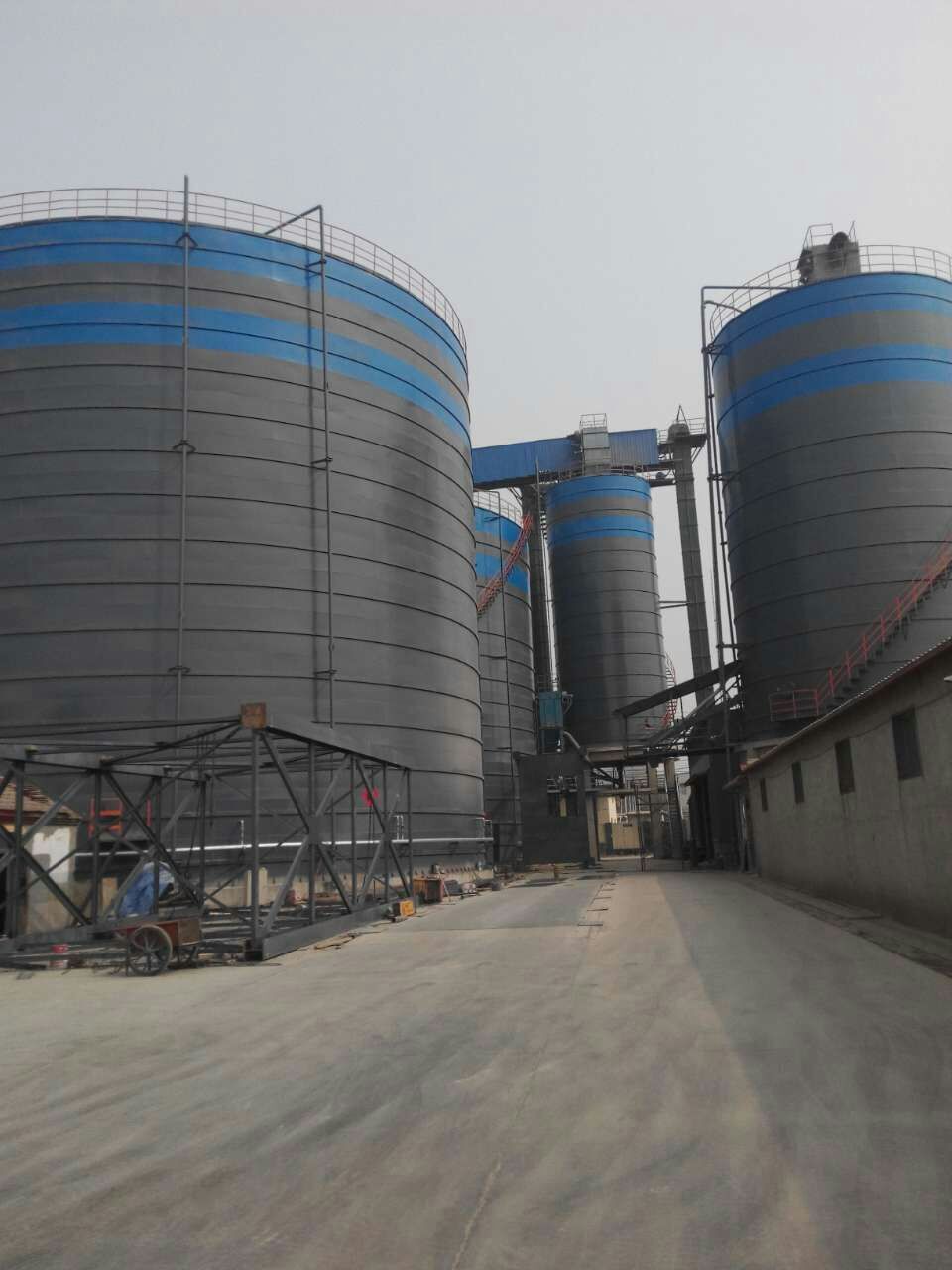 红坪镇粉煤灰储存库基础怎么建造